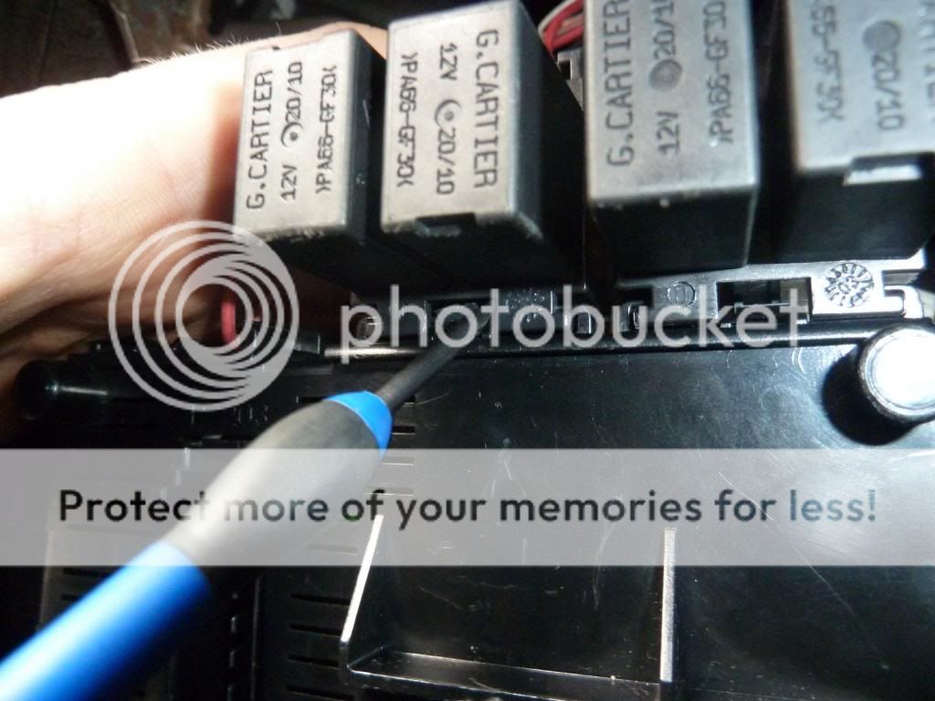 Clio 2 UCH Relays Photo by rusty_mcrusty Photobucket